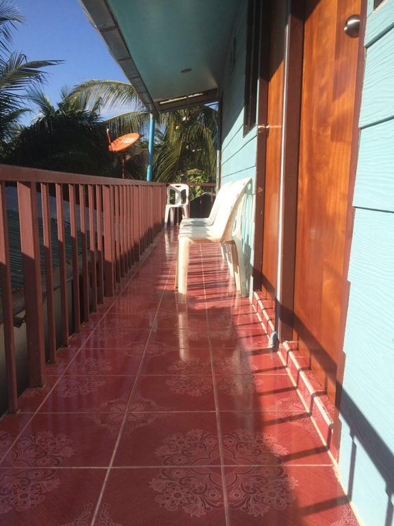 Bung House Hotel เกาะพีพี ภายนอก รูปภาพ